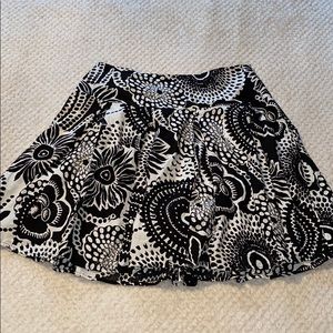 Karen Kane skirt size 10